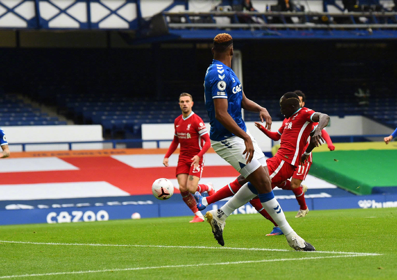 起球迷的关 起球迷的关