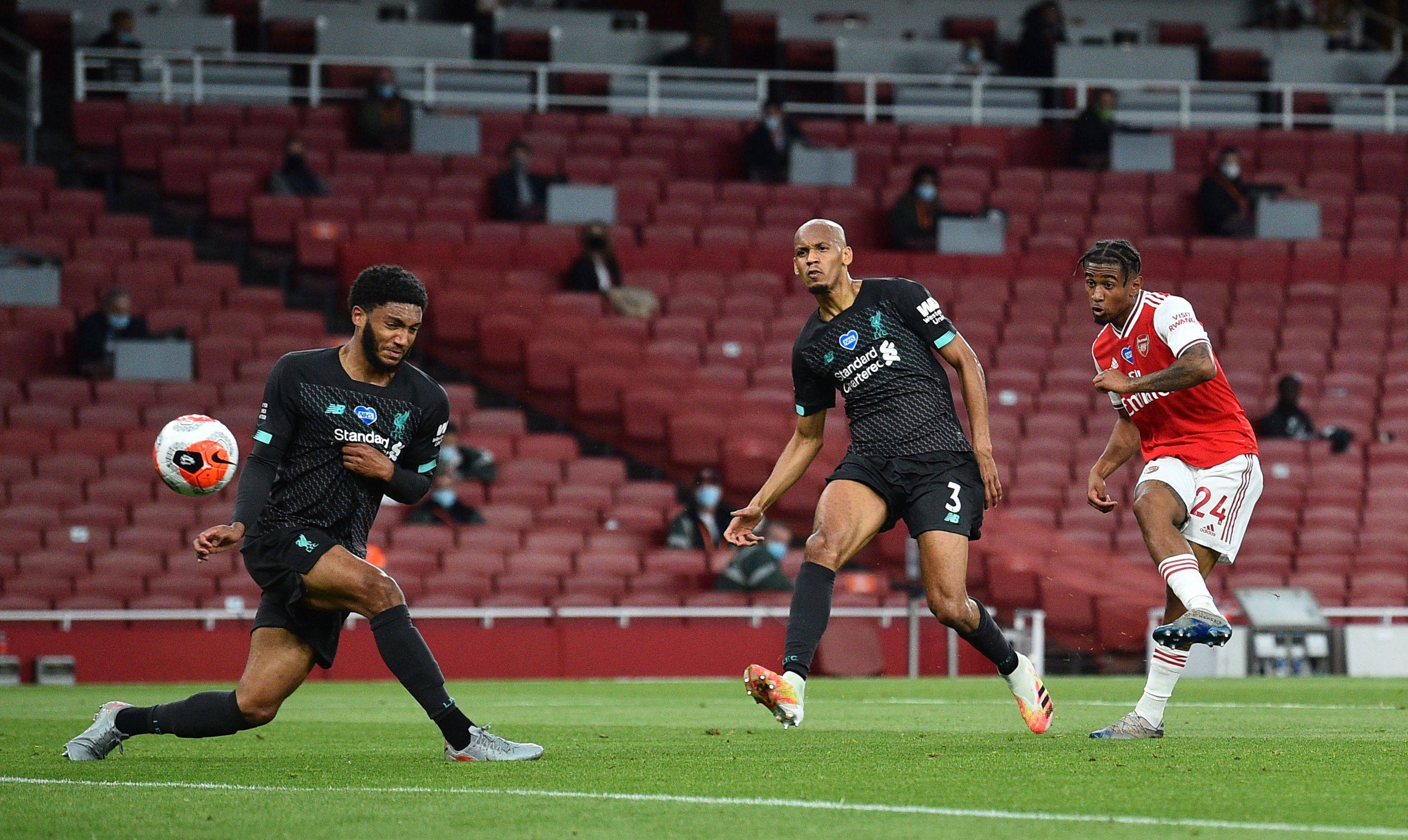 他和家人都 他和家人都